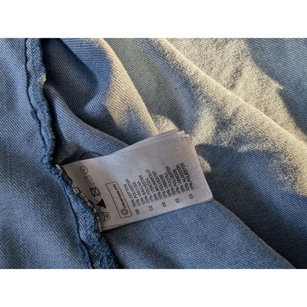 Light Chambray Blue Denim Button Down Shirt Women Western Cowgirl Slim Aughts - Picture 8 of 14